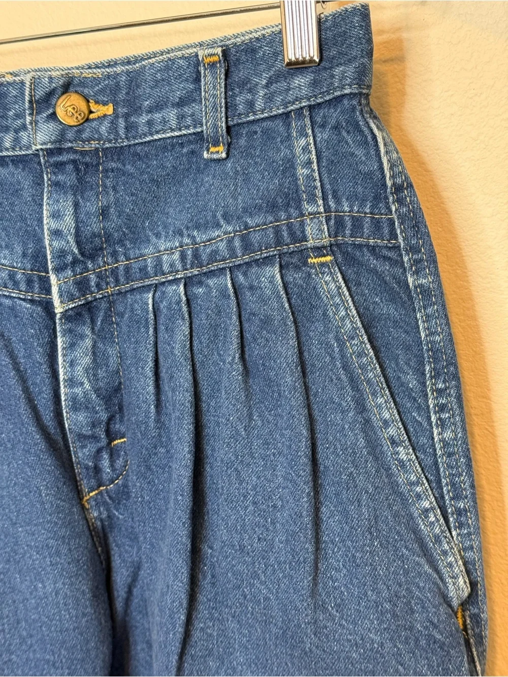 Vintage Lee 90’s High Waisted Tapered Leg Jean 9